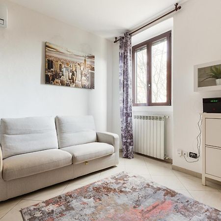 Milan Rogoredo - Bright Apartment ภายนอก รูปภาพ